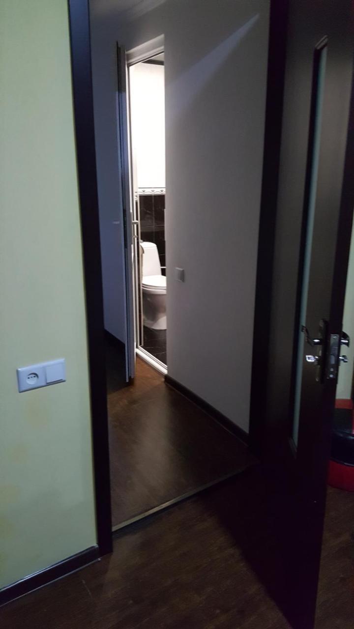 Guesthouse Different Tbilisi ภายนอก รูปภาพ