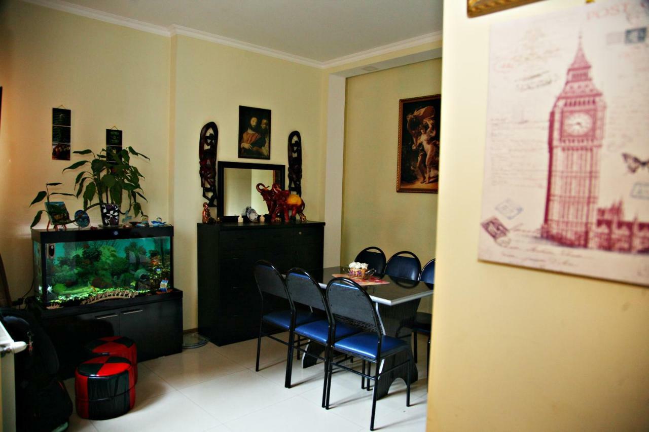 Guesthouse Different Tbilisi ภายนอก รูปภาพ