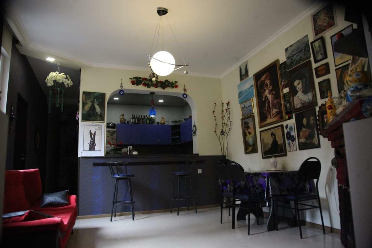 Guesthouse Different Tbilisi ภายนอก รูปภาพ
